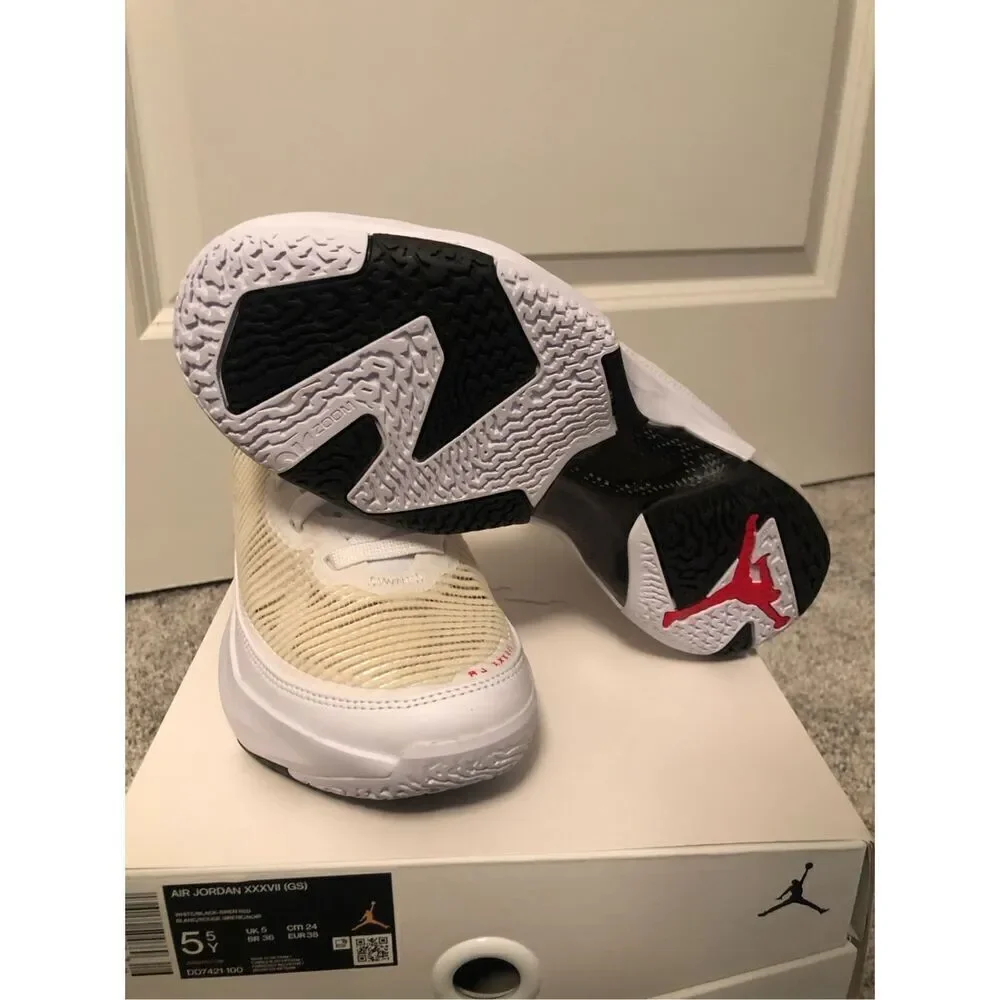 Nike Air Jordan XXXVII GS Size 5.5Y